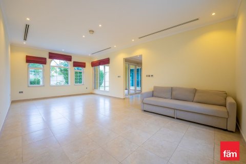 Villa in Jumeirah Park, Dubai 3 bedrooms, 524.5 sq.m. № 134775 - photo 8