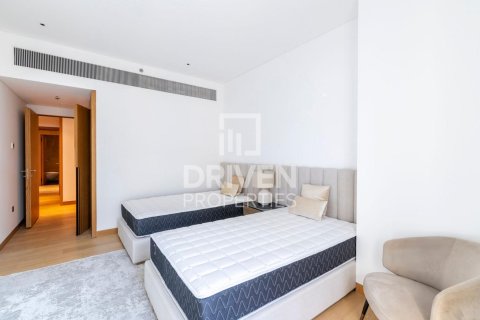 Apartment in Jumeirah Bay Island, Jumeirah, Dubai 3 bedrooms, 250.65 sq.m. № 140050 - photo 11