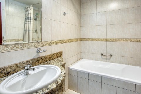 Apartamento en Princess Tower, Dubai Marina, Dubai, 2 dormitorios, 121.21 m², № 136523 - foto 14