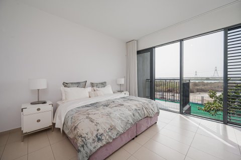 Adosado en Dubai Land, Dubai, 3 dormitorios, 216.91 m², № 136529 - foto 10