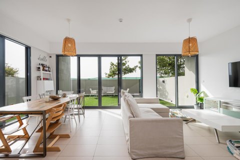 Adosado en Dubai Land, Dubai, 3 dormitorios, 216.91 m², № 136529 - foto 4