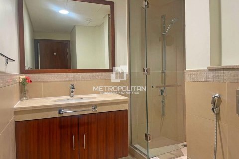 Apartment in Burj Vista, Downtown Dubai (Downtown Burj Dubai), Dubai 3 bedrooms, 165 sq.m. № 74092 - photo 18