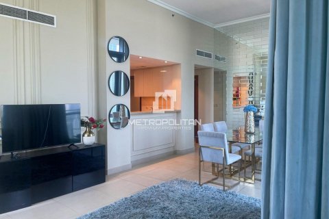 Apartment in Burj Vista, Downtown Dubai (Downtown Burj Dubai), Dubai 3 bedrooms, 165 sq.m. № 74092 - photo 2