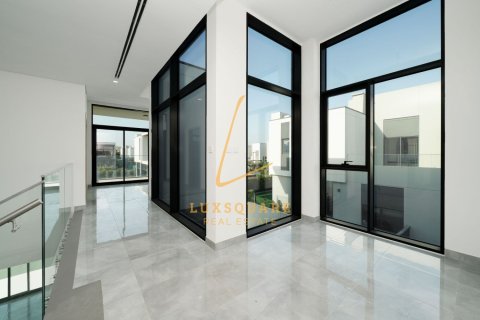 Villa in Murooj Al Furjan, Al Furjan, Dubai 4 bedrooms, 570 sq.m. № 115033 - photo 27