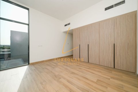 Villa in Murooj Al Furjan, Al Furjan, Dubai 4 bedrooms, 570 sq.m. № 115033 - photo 25