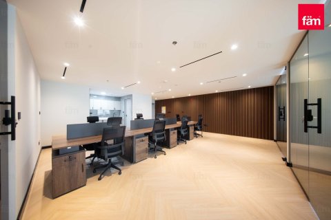 Bureau à Dubai, 163.7 m², № 115031 - photo 2