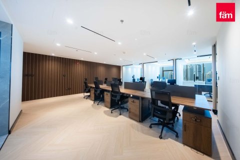 Bureau à Dubai, 163.7 m², № 115031 - photo 5