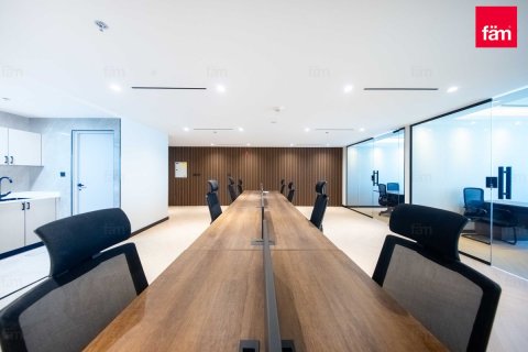 Bureau à Dubai, 163.7 m², № 115031 - photo 7