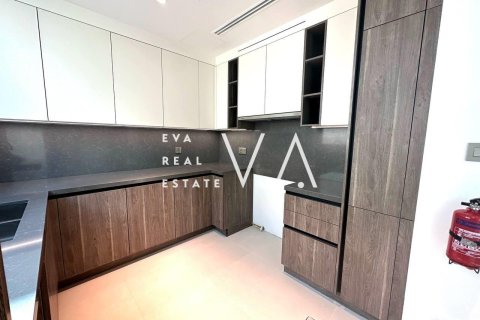 Villa in Dubai 4 bedrooms, 404.95 sq.m. № 52595 - photo 2