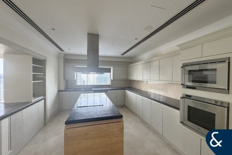 Penthouse in Sadaf 2, Jumeirah Beach Residence, Dubai 4 bedrooms, 586 sq.m. № 91395 - photo 10
