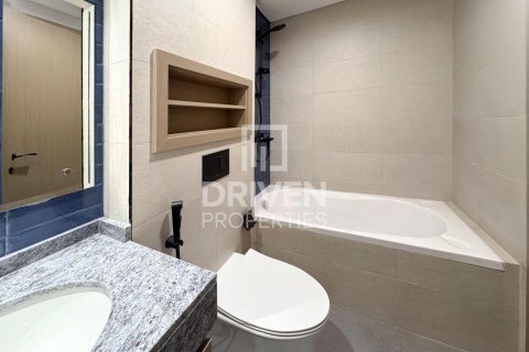 Снять в аренду таунхаус в Damac Lagoons, Дубай: 5 спален, 144м², № 129853 - фото 3