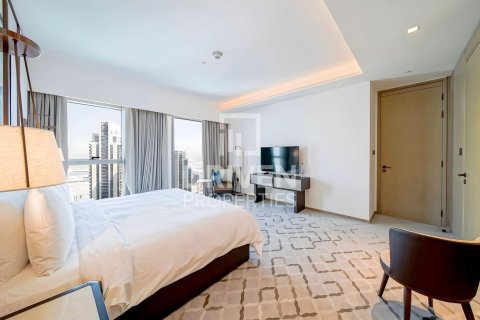 Apartment in Address Harbour Point, Dubai Creek Harbour (The Lagoons), Dubai 3 bedrooms, 148.46 sq.m. № 129854 - photo 2