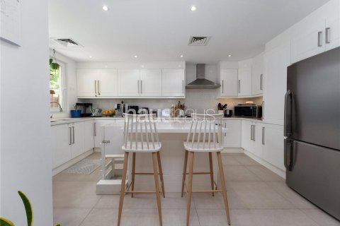 Villa in The Springs, Dubai 3 bedrooms, 251 sq.m. № 43270 - photo 5