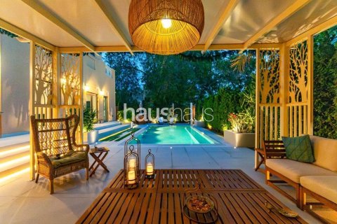 Villa en Al Furjan, Dubai, 5 dormitorios, 506 m², № 43265