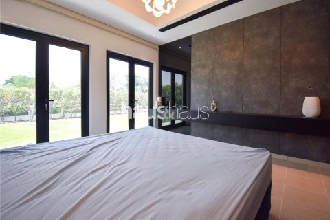 Villa in Al Furjan, Dubai 4 bedrooms, 455 sq.m. № 43264 - photo 9