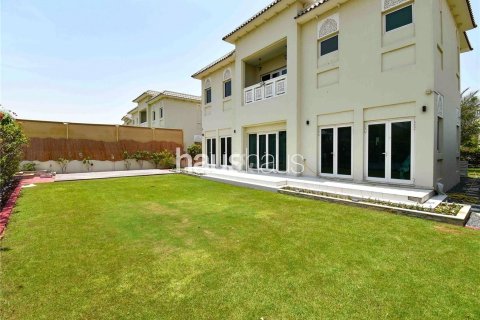 Villa in Al Furjan, Dubai 4 bedrooms, 455 sq.m. № 43264 - photo 4