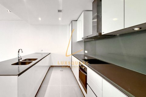 Снять в аренду квартиру в Аль-Васле, Дубай: 2 спальни, 175м², № 135264 - фото 16