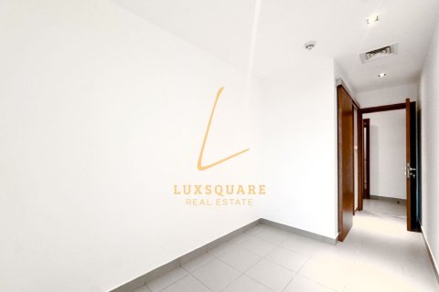 Снять в аренду квартиру в Аль-Васле, Дубай: 2 спальни, 175м², № 135264 - фото 25