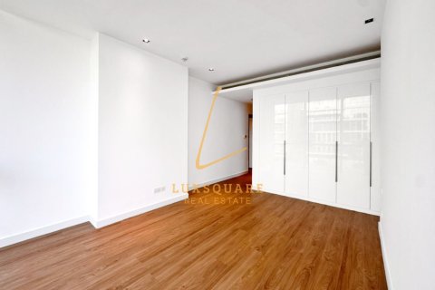 Снять в аренду квартиру в Аль-Васле, Дубай: 2 спальни, 175м², № 135264 - фото 22