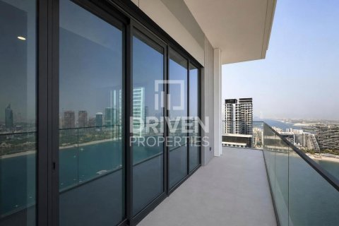 Apartment in EMAAR Beachfront, Dubai Harbour, Dubai 4 bedrooms, 225.85 sq.m. № 134236 - photo 11
