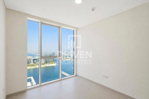 Apartment in EMAAR Beachfront, Dubai Harbour, Dubai 4 bedrooms, 225.85 sq.m. № 134236 - photo 4