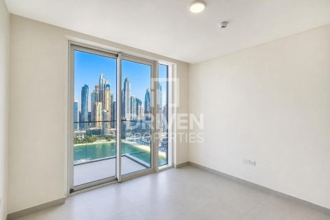 Снять в аренду квартиру в EMAAR Beachfront, Dubai Harbour, Дубай: 3 спальни, 151.34м², № 134237 - фото 10