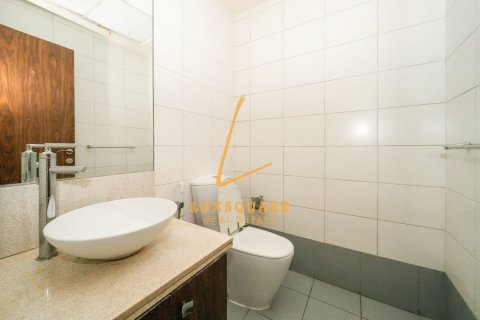 Appartement à Executive Towers, Business Bay, Dubai, 1 chambre, 107 m², № 133940 - photo 3