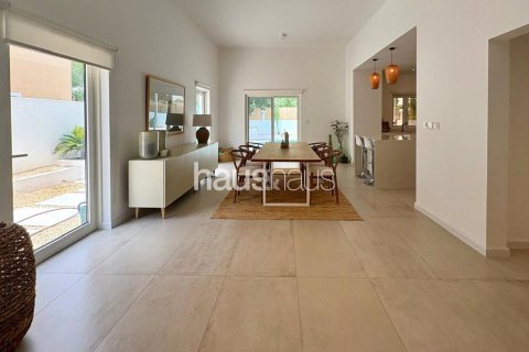 Villa en Hacienda, The Villa, Dubai, 5 dormitorios, 362 m², № 43720 - foto 8