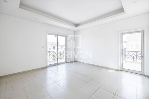 Villa in Living Legends, Dubai 6 bedrooms, 756.04 sq.m. № 140887 - photo 13
