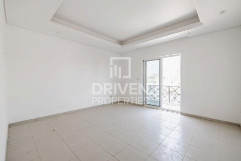Villa in Living Legends, Dubai 6 bedrooms, 756.04 sq.m. № 140887 - photo 14