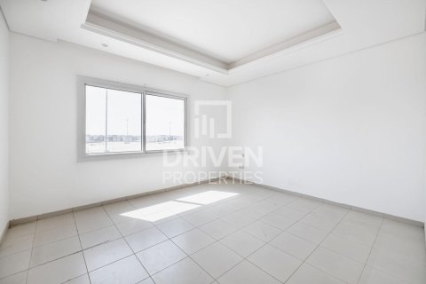 Villa in Living Legends, Dubai 6 bedrooms, 756.04 sq.m. № 140887 - photo 12