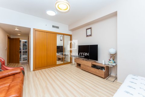 Apartment in Business Bay, Dubai 3 bedrooms, 284 sq.m. № 73462 - photo 20