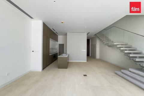 Townhouse in Dubai 3 bedrooms, 168 sq.m. № 111810
