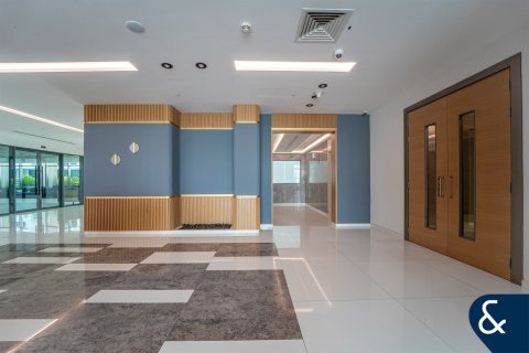 Купить здание в Дубай Инвестмент Парке, Дубай: 178 спален, 38691м², № 74732 - фото 8