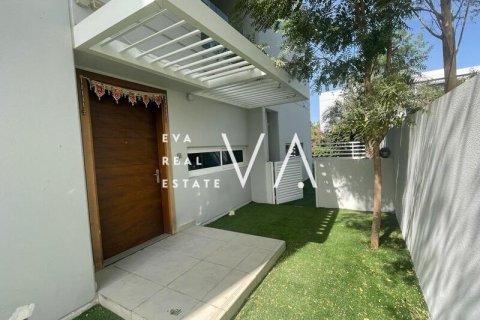 Townhouse in Dubai 3 bedrooms, 278.63 sq.m. № 52723 - photo 3