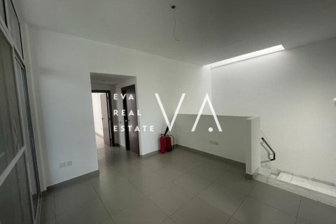 Townhouse in Dubai 3 bedrooms, 278.63 sq.m. № 52723 - photo 11