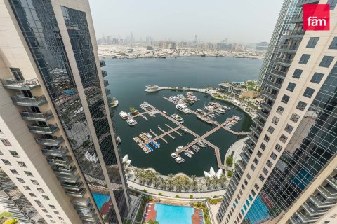 Appartement à Dubai, 3 chambres, 179.4 m², № 133017
