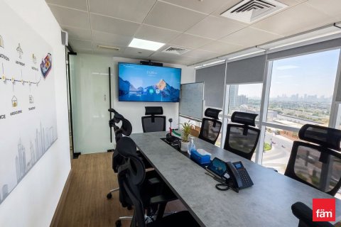 Office in Dubai 126 sq.m. № 111783