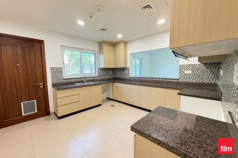 Villa en Dubai, 4 dormitorios, 400.5 m², № 111782 - foto 10