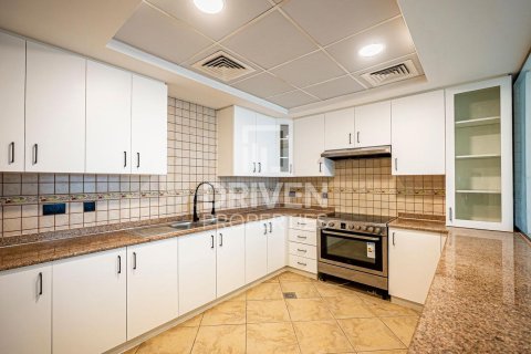 Appartement à Motor City, Dubai, 3 chambres, 231.24 m², № 135388