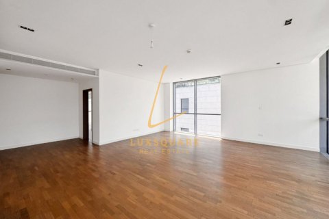 Снять в аренду квартиру в Аль-Васле, Дубай: 3 спальни, 203м², № 139553 - фото 7