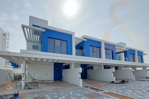 Townhouse in Damac Lagoons, Dubai 4 bedrooms, 211 sq.m. № 60801 - photo 3