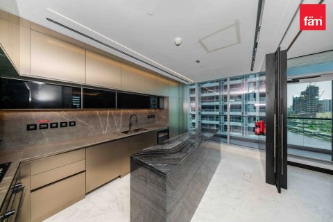 Apartment in Business Bay, Dubai 3 bedrooms, 245.6 sq.m. № 121958 - photo 12