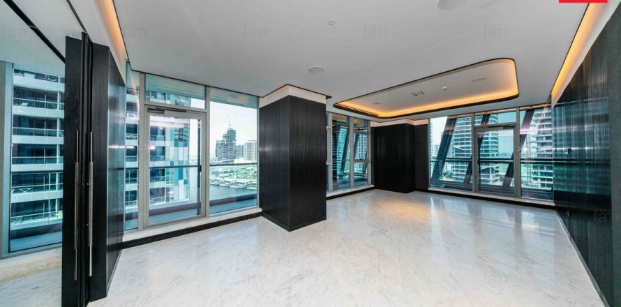 Apartment in Business Bay, Dubai 3 bedrooms, 245.6 sq.m. № 121958