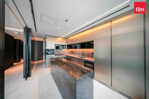 Apartment in Business Bay, Dubai 3 bedrooms, 245.6 sq.m. № 121958 - photo 24