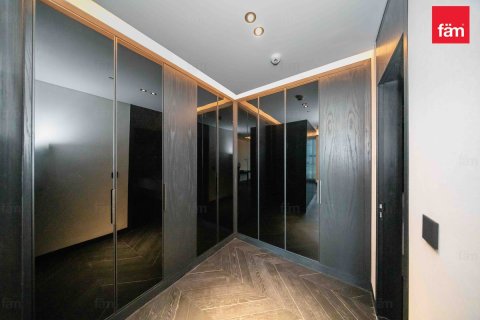Apartment in Business Bay, Dubai 3 bedrooms, 245.6 sq.m. № 121958 - photo 17