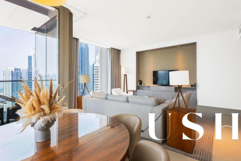 Apartment in Downtown Dubai (Downtown Burj Dubai), Dubai 2 bedrooms, 127 sq.m. № 39288 - photo 2