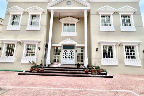 Villa à Al Barsha, Dubai, 5 chambres, 1393.5 m², № 52610 - photo 12