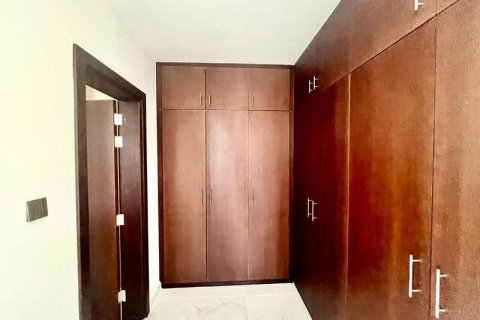 Villa à Al Barsha, Dubai, 5 chambres, 903.64 m², № 52611 - photo 10