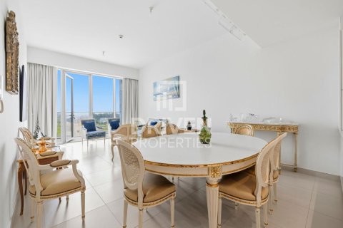 Apartment in Al Wasl, Dubai 3 bedrooms, 179.58 sq.m. № 140382